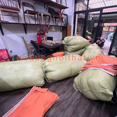 Cung-cap-nem-ngoi-goi-tua-va-ghe-luoi-nha-hang-oyster-phu-quoc-12a