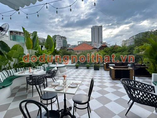 Dem-ghe-ban-cong-san-vuon-dep-quan-cafe-3b