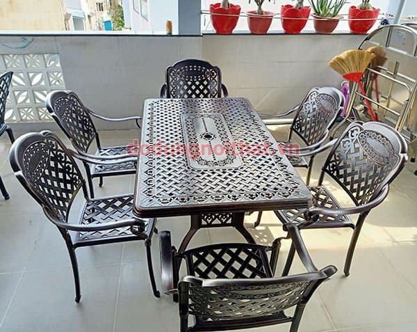 Ban-cafe-san-vuon-ngoai-troi-bv08b-bv08a