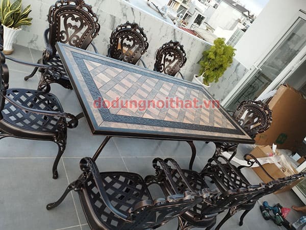 Ban-cafe-san-vuon-ngoai-troi-bv15a-1