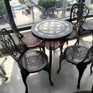 Ban-cafe-san-vuon-ngoai-troi-bv17a-1