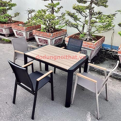 Ban-cafe-san-vuon-ngoai-troi-bv19a