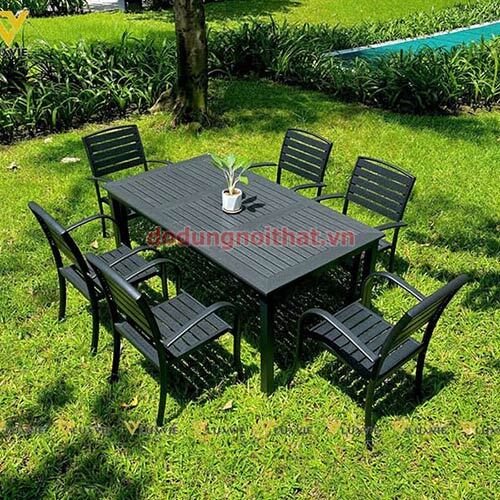 Ban-cafe-san-vuon-ngoai-troi-bv20b