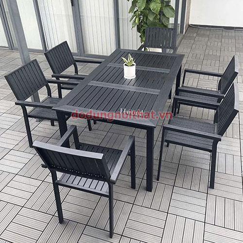 Ban-cafe-san-vuon-ngoai-troi-bv22