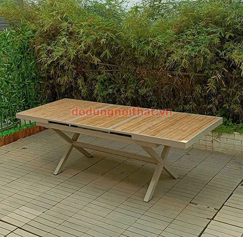 Ban-cafe-san-vuon-ngoai-troi-bv24