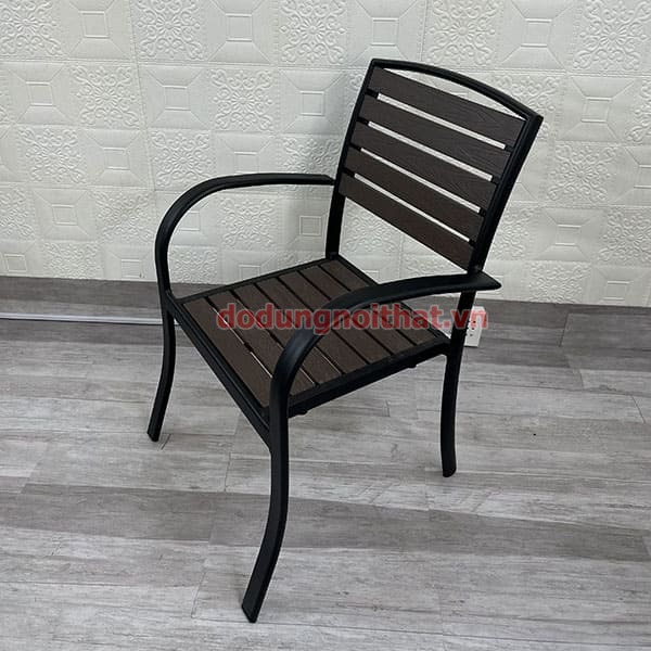 Ghe-ngoai-troi-cafe-san-vuon-av10-2