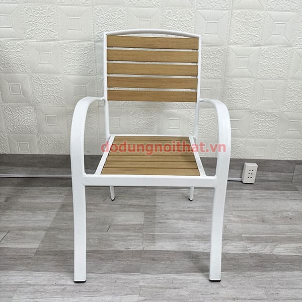 Ghe-ngoai-troi-cafe-san-vuon-av10-trang