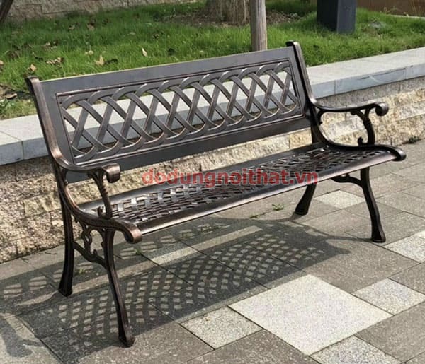 Ghe-ngoai-troi-san-vuon-cafe-av07-2