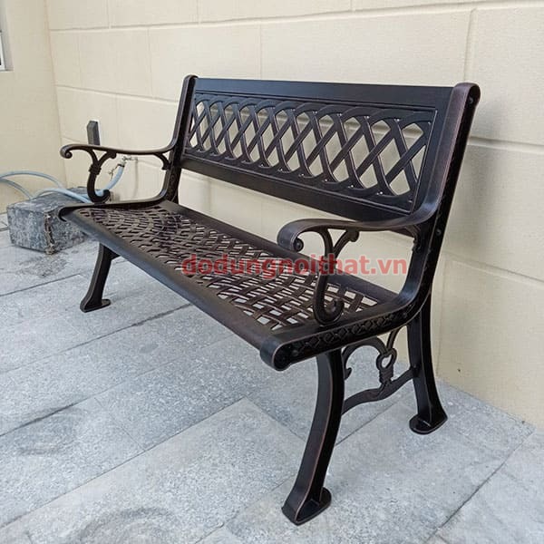 Ghe-ngoai-troi-san-vuon-cafe-av07