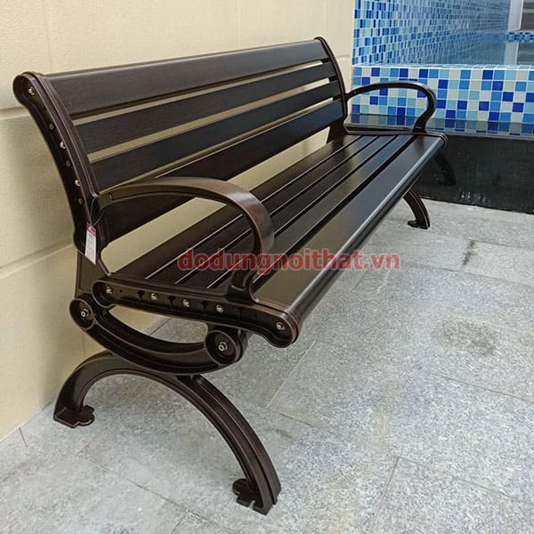 Ghe-ngoai-troi-san-vuon-cafe-av08