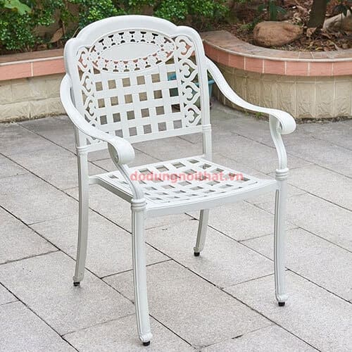 Ghe-ngoi-san-vuon-av4-1