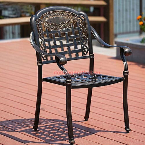 Ghe-ngoi-san-vuon-av4