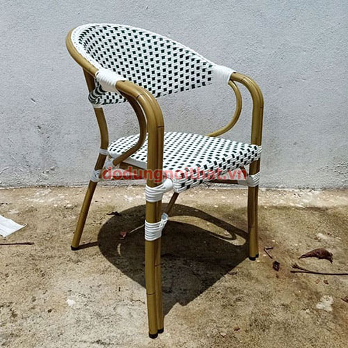 Ghe-san-vuon-cafe-ngoai-troi-av05-1