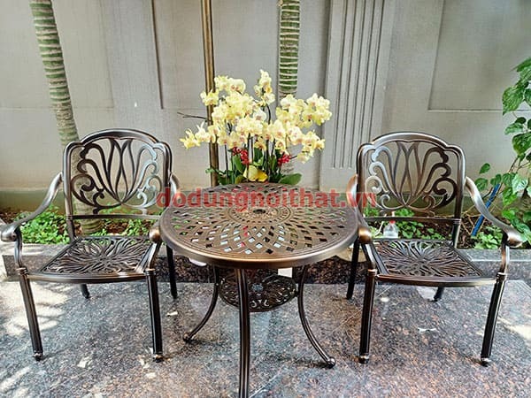 Ghe-san-vuon-cafe-ngoai-troi-av4a-2