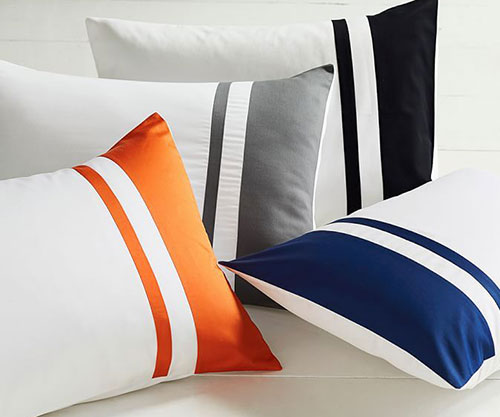 Cach-ve-sinh-va-bao-quan-goi-tua-sofa-luon-sach-nhu-moi-5d