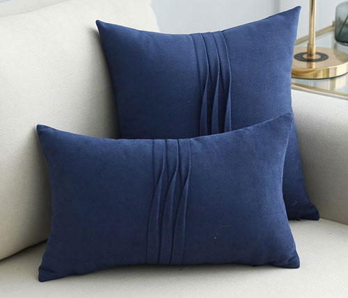 Cach-ve-sinh-va-bao-quan-goi-tua-sofa-luon-sach-nhu-moi-5e