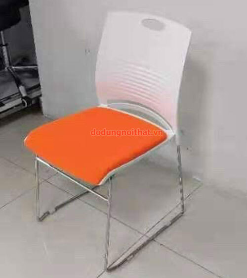 Mua-ghe-van-phong-chiet-khau-d5-cam