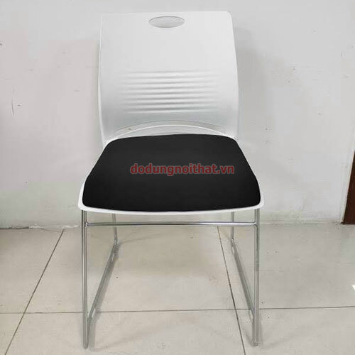 Mua-ghe-van-phong-chiet-khau-d5-den