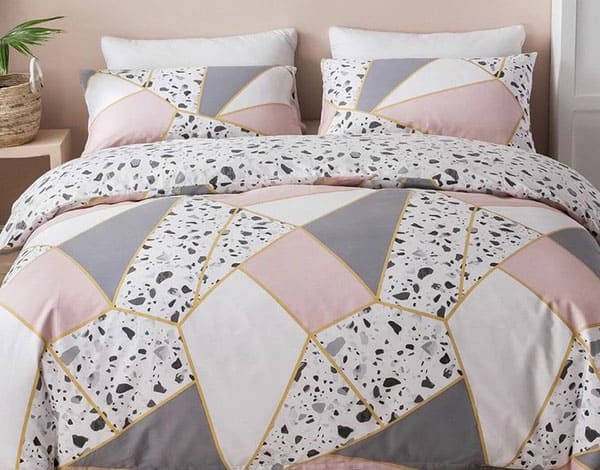 Xu-huong-drap-giuong-dep-nam-2025-sang-trong-va-tinh-te-7c