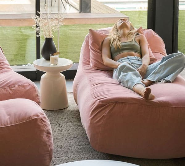 Ghe-luoi-van-phong-giai-phap-thu-gian-cho-dan-cong-so-5e